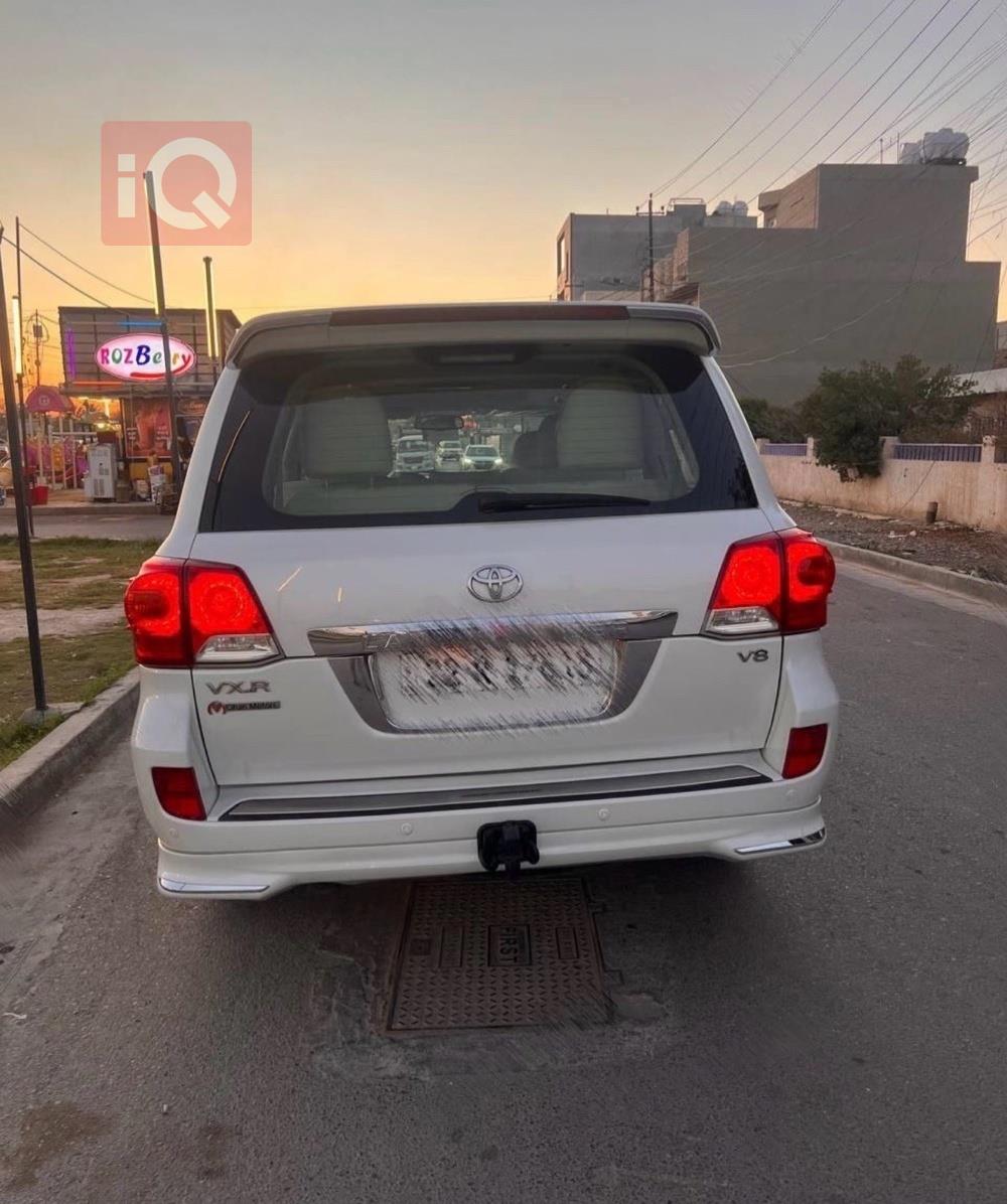 تويوتا لاندكروزر